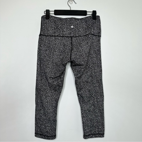 Lululemon High Times Pant in Luon Suited Jacquard Black White - Picture 7 of 8